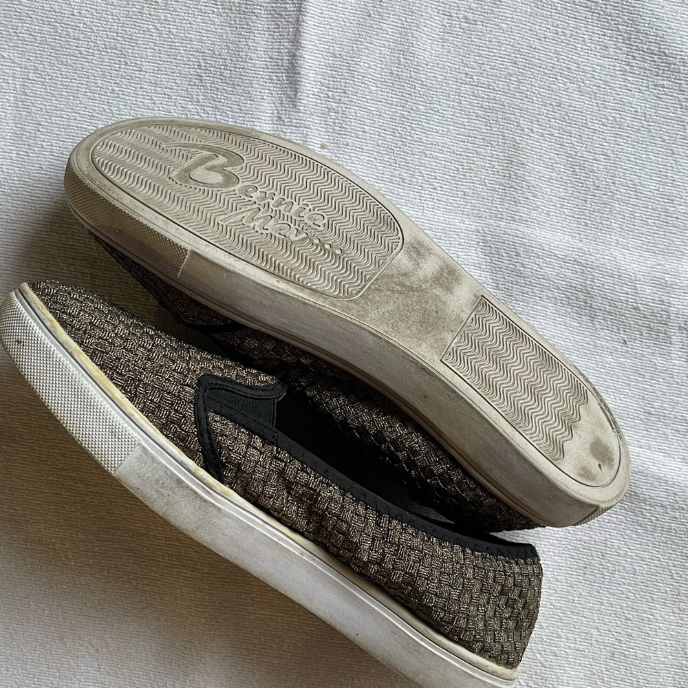 bernie mev. Gold & Black Bella me Woven Slip-On ballet Flats - Picture 4 of 6